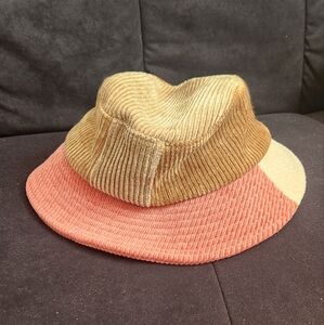 Corduroy bucket hat